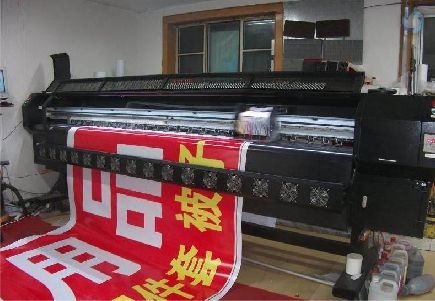  大余喷绘广告分辨率是多少？