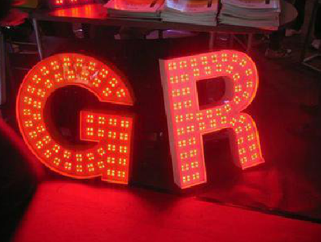  大余LED发光字有哪些优势？